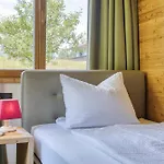 Gaestehaus Alpina *