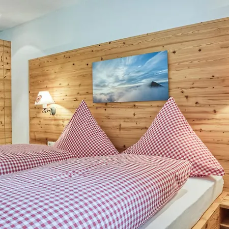 Gaestehaus Alpina كرن