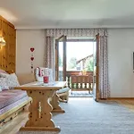 Gaestehaus Alpina *