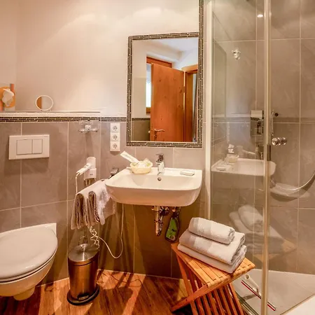 Gaestehaus Alpina Krun
