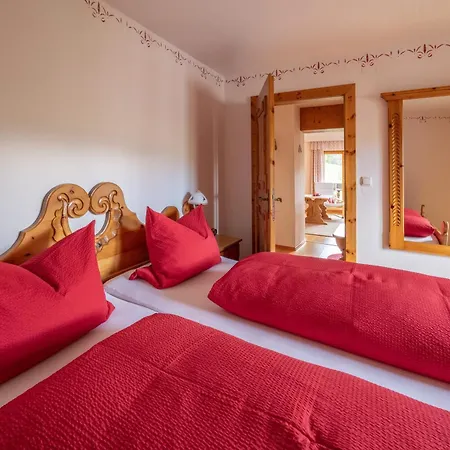 Gaestehaus Alpina Guest house Krun