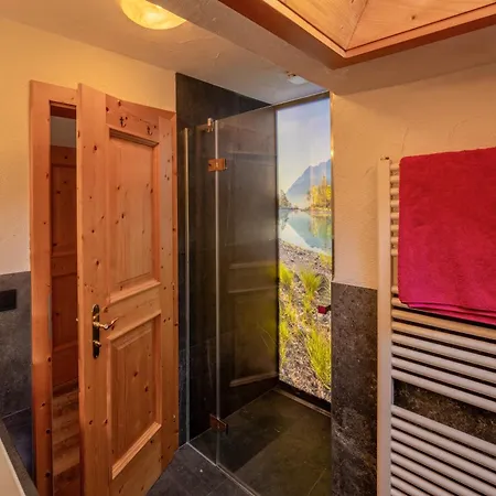 Guest house Gaestehaus Alpina Krun