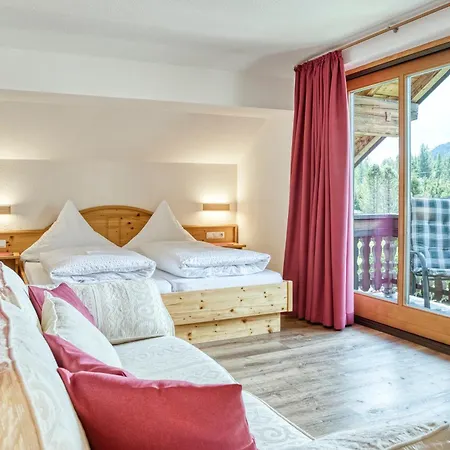 Gaestehaus Alpina * Krün