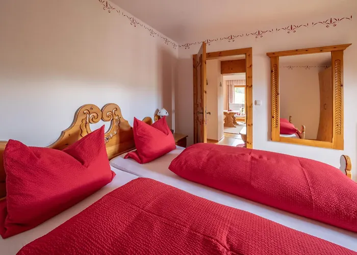 Gaestehaus Alpina Casa de hóspedes Krün
